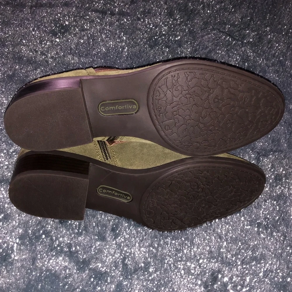 Comfortiva Corliss Booties - Picture 5 of 8
